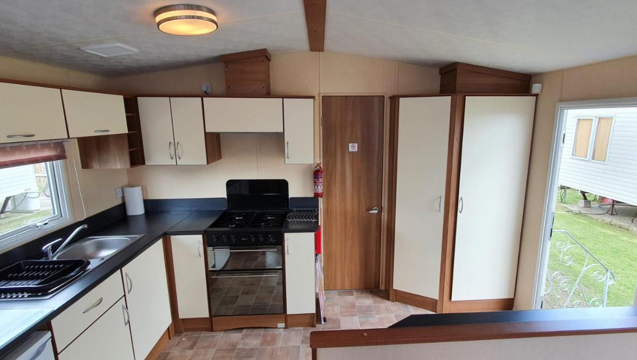 Olympic Holiday Caravan Selsey Exterior foto