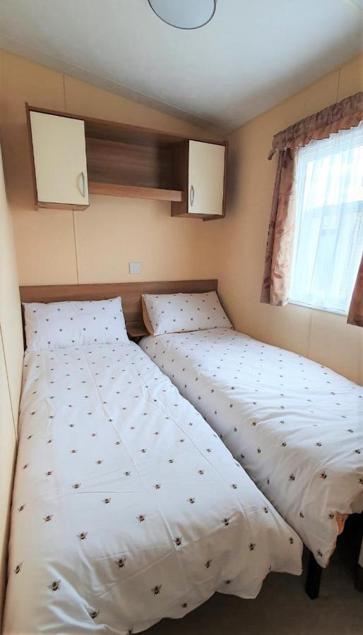 Olympic Holiday Caravan Selsey Exterior foto