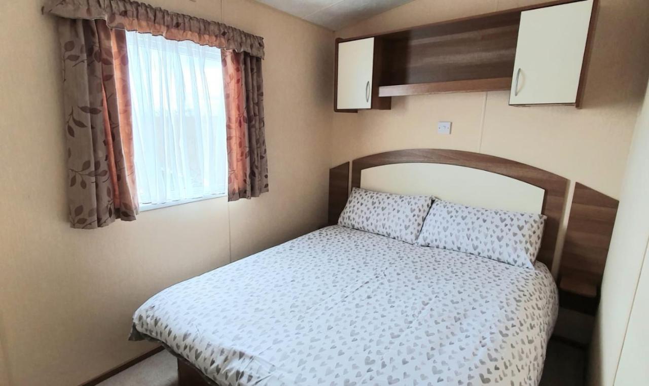 Olympic Holiday Caravan Selsey Exterior foto